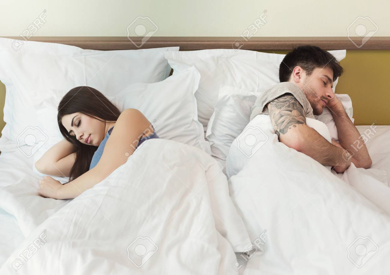 Couple Sleeping Positions and their meanings